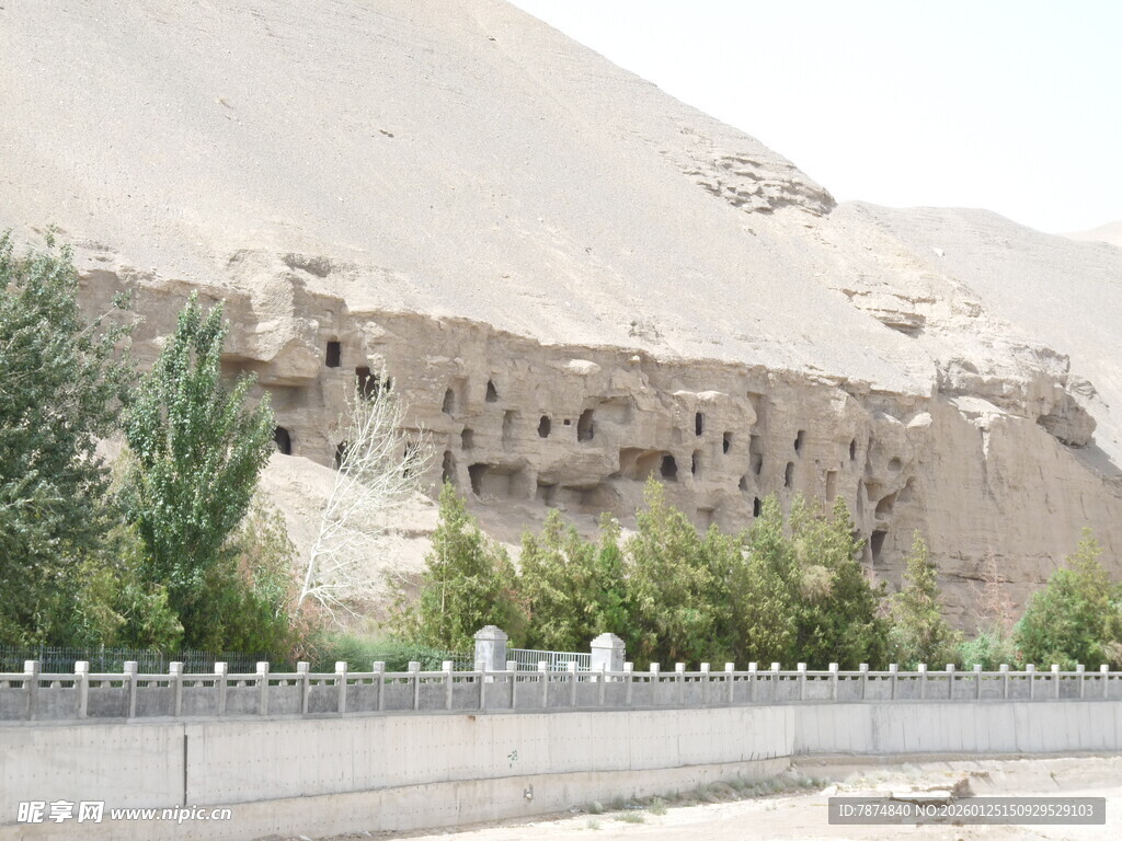 敦煌莫高窟壮观景象