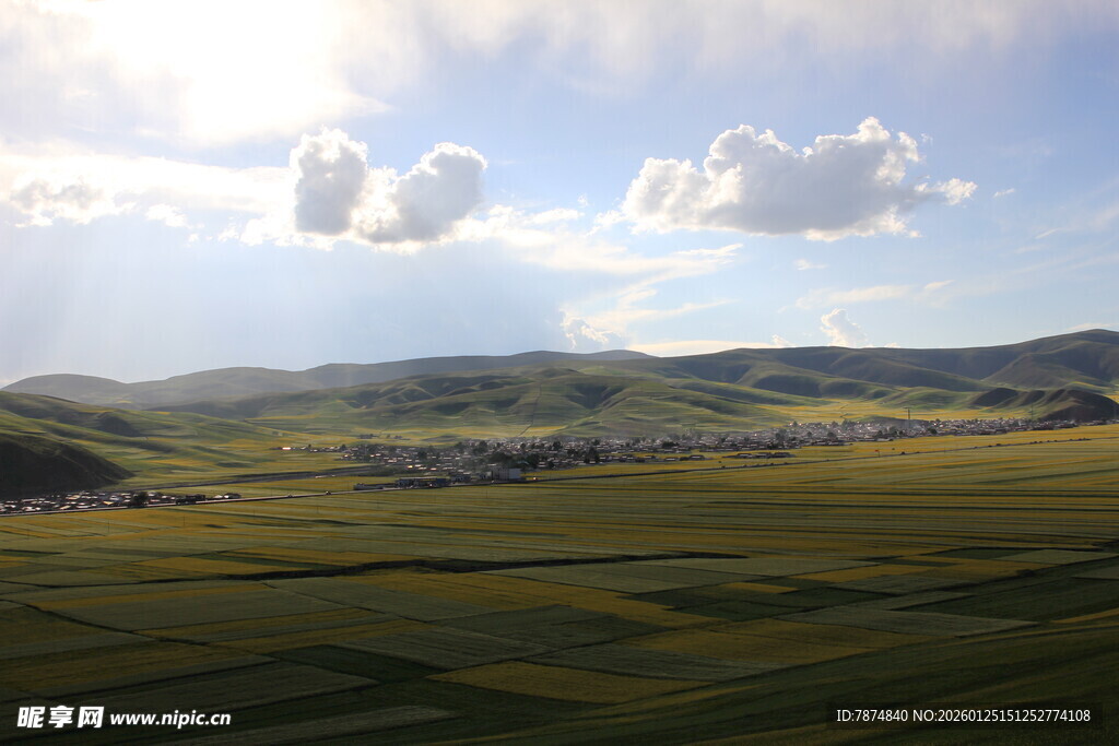 草原风光 蓝天白云下的美景