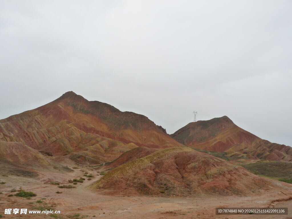 多彩山峦 尽显自然之美