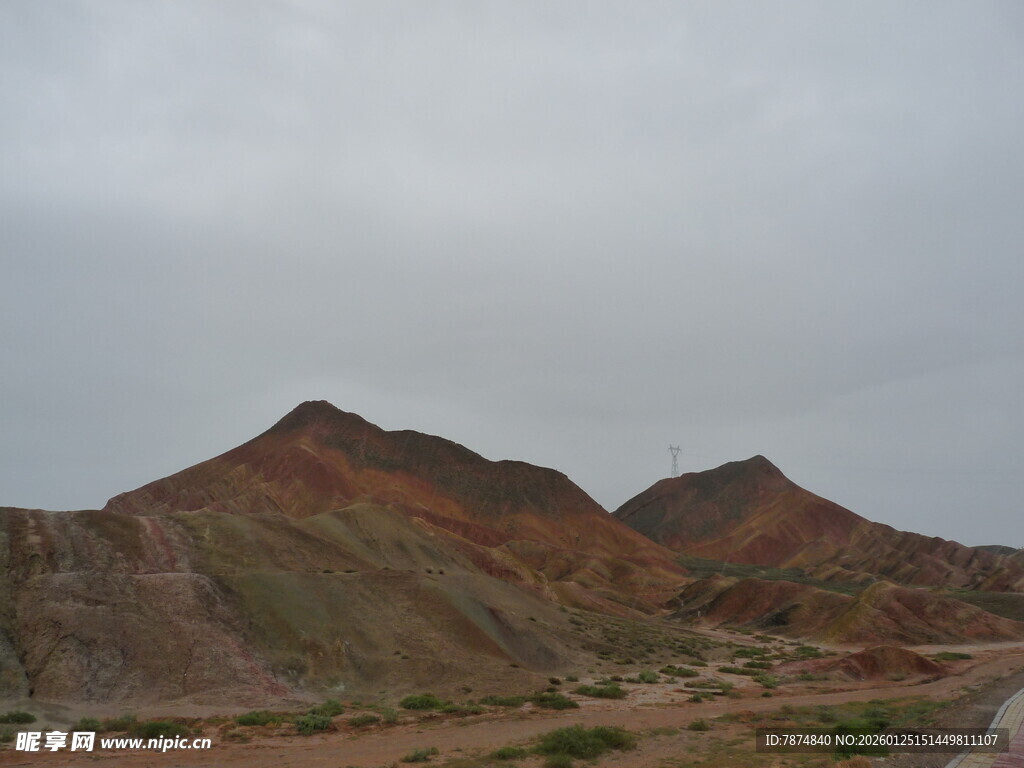 多彩山峦 尽显自然之美