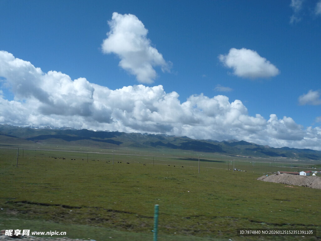 草原蓝天白云壮美风光