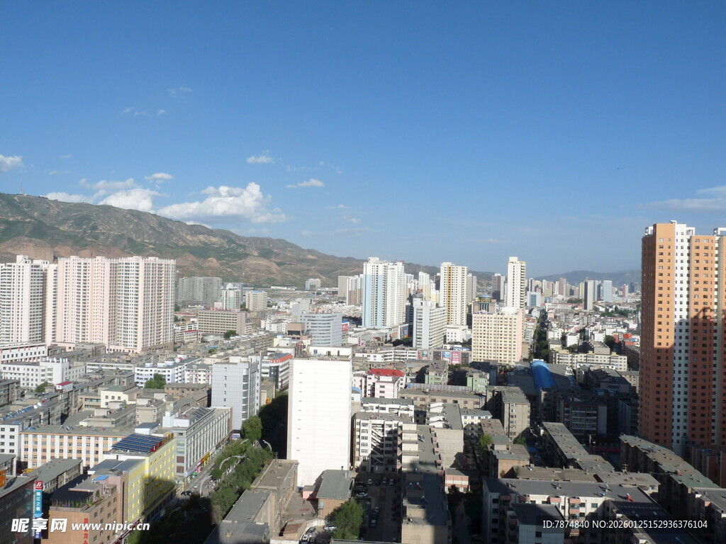 城市天际线俯瞰景观