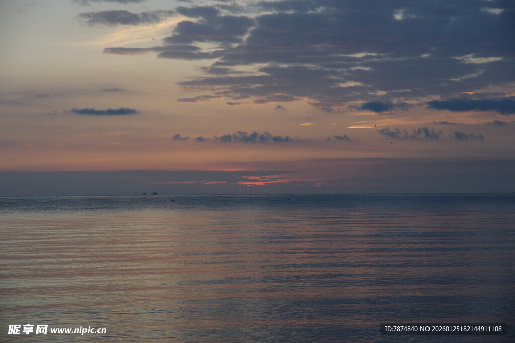 海上黄昏美景