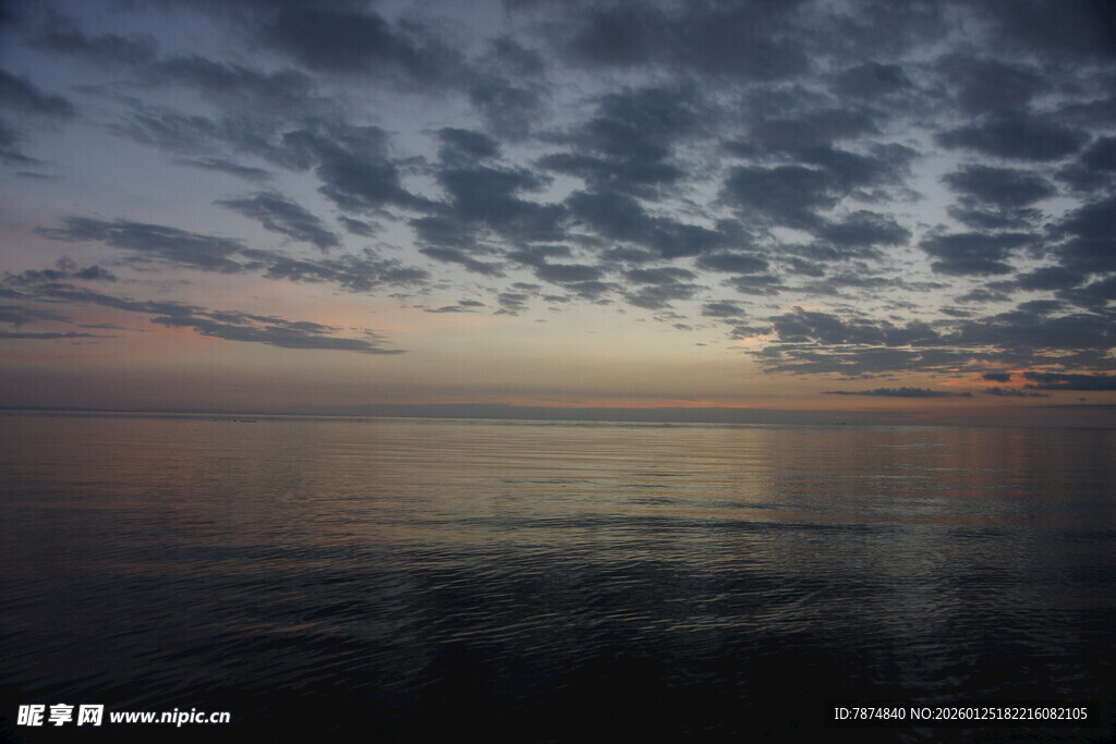 海上黄昏天空云彩美景