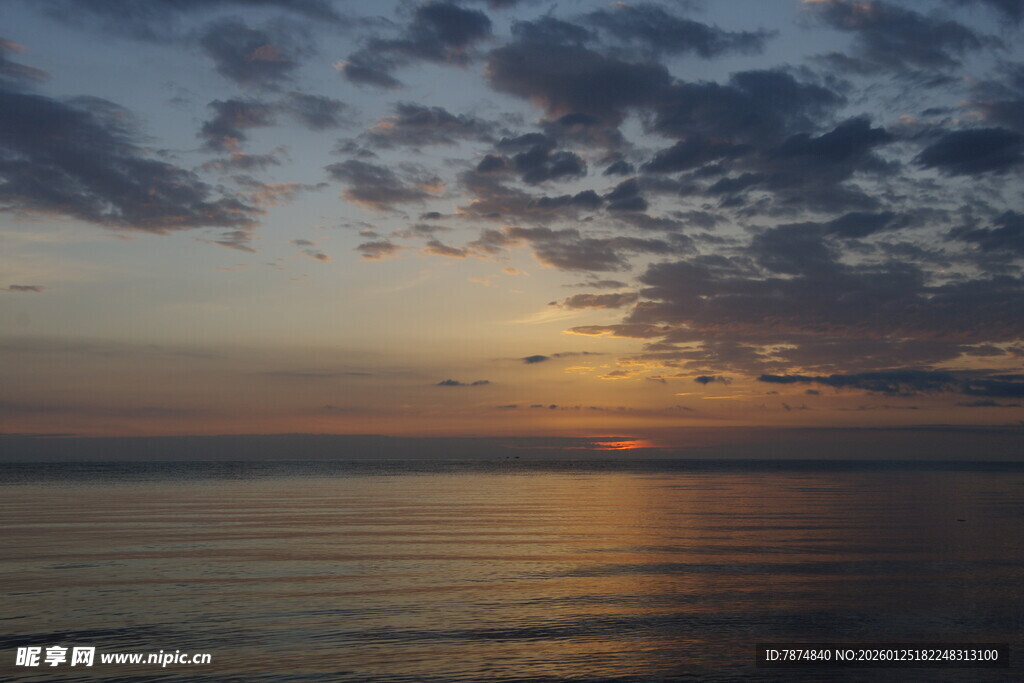 海上日落美景