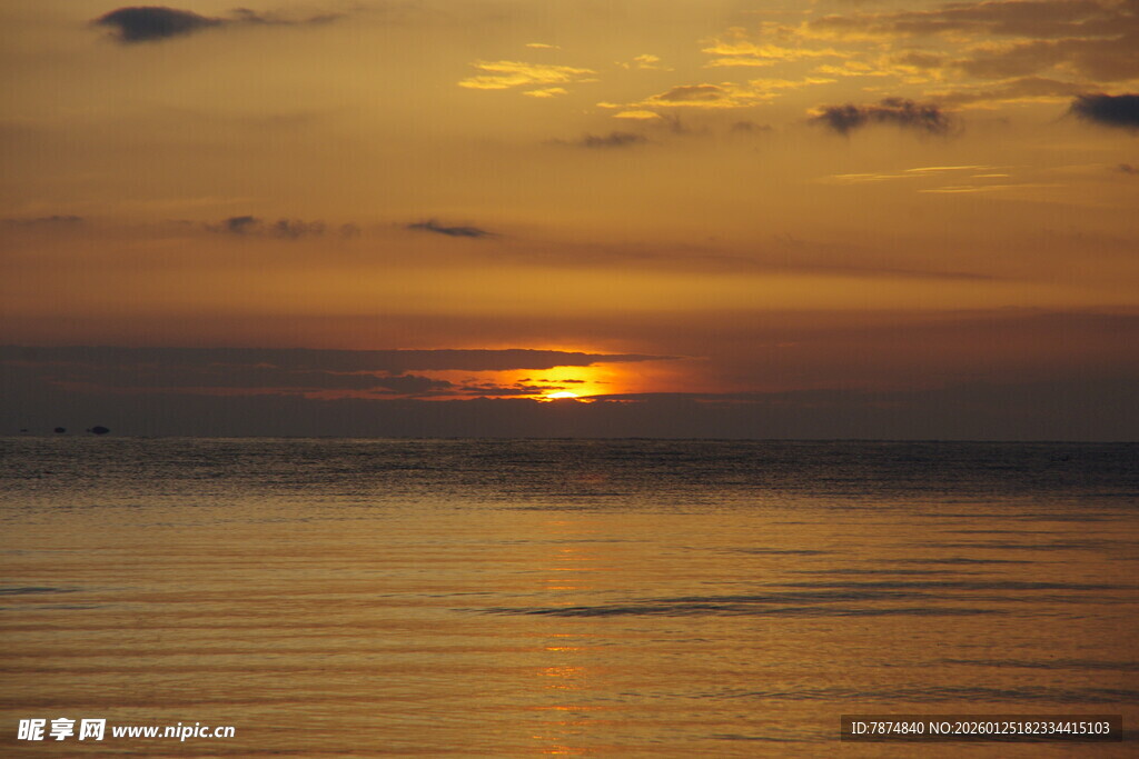 海上日落美景