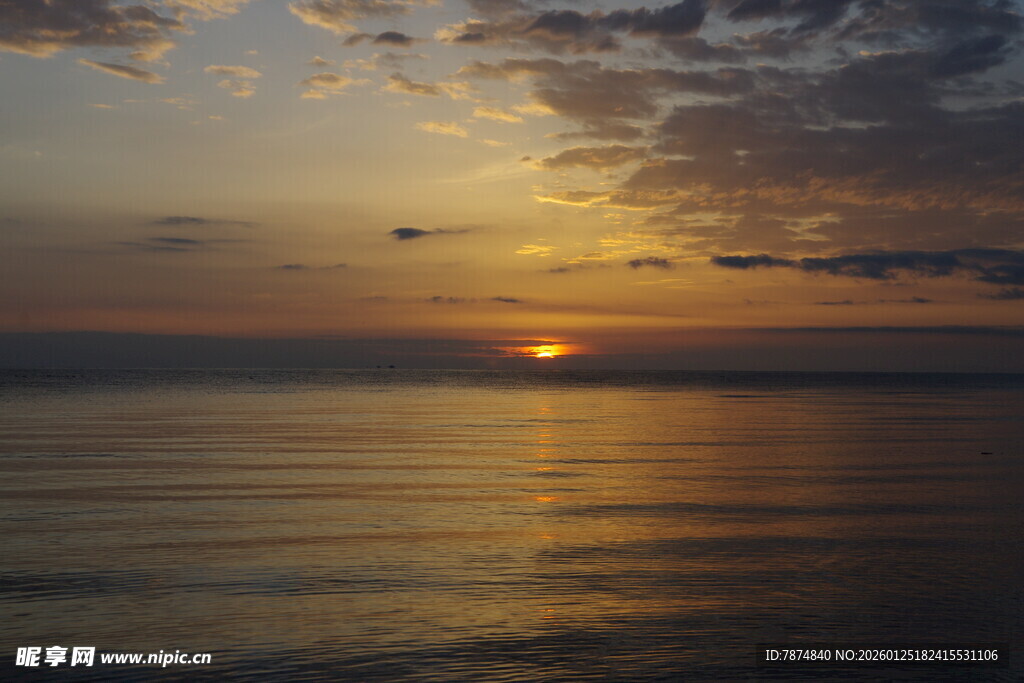 海上日落美景
