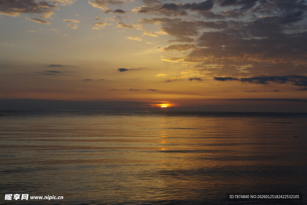 海上日落美景