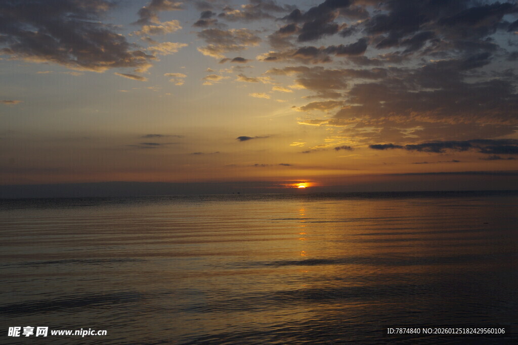 海上日落美景