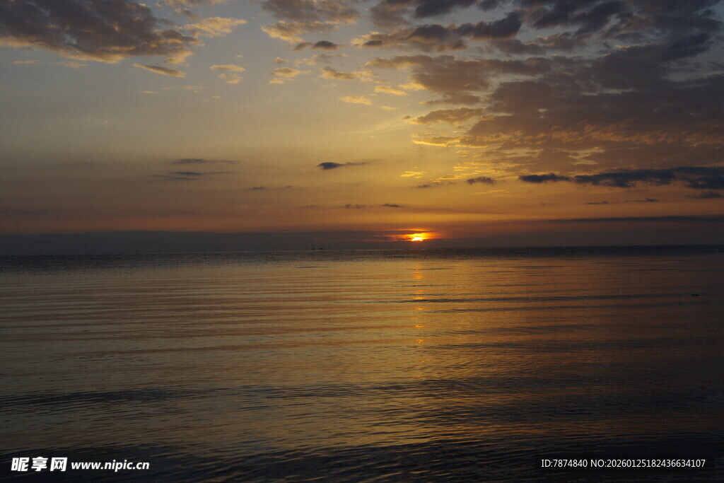 海上日落美景