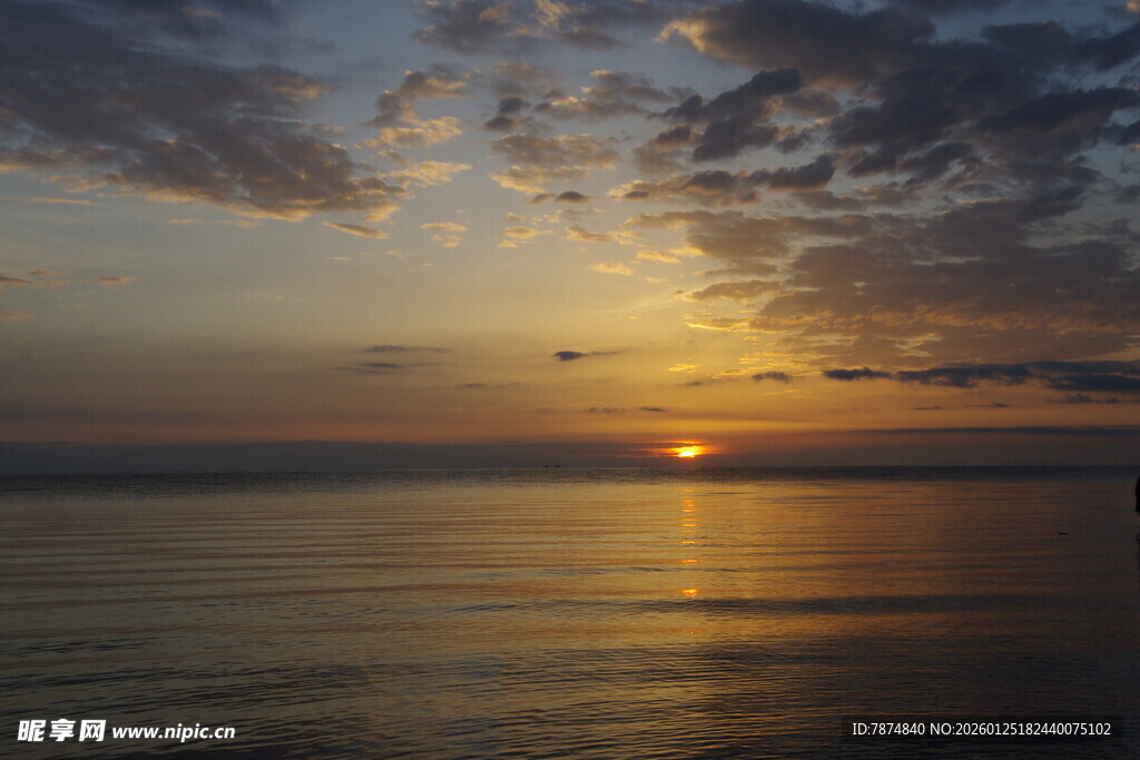 海上壮丽日落美景