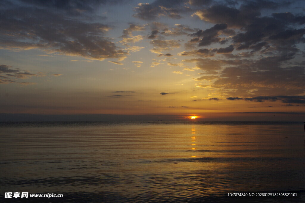 海上日落美景