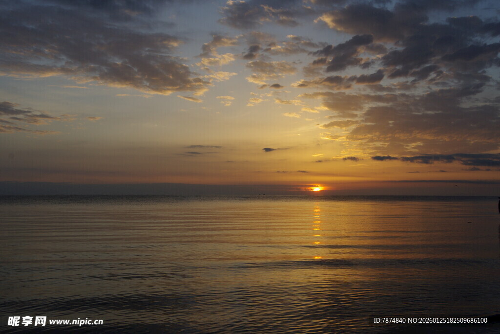 海上日落美景