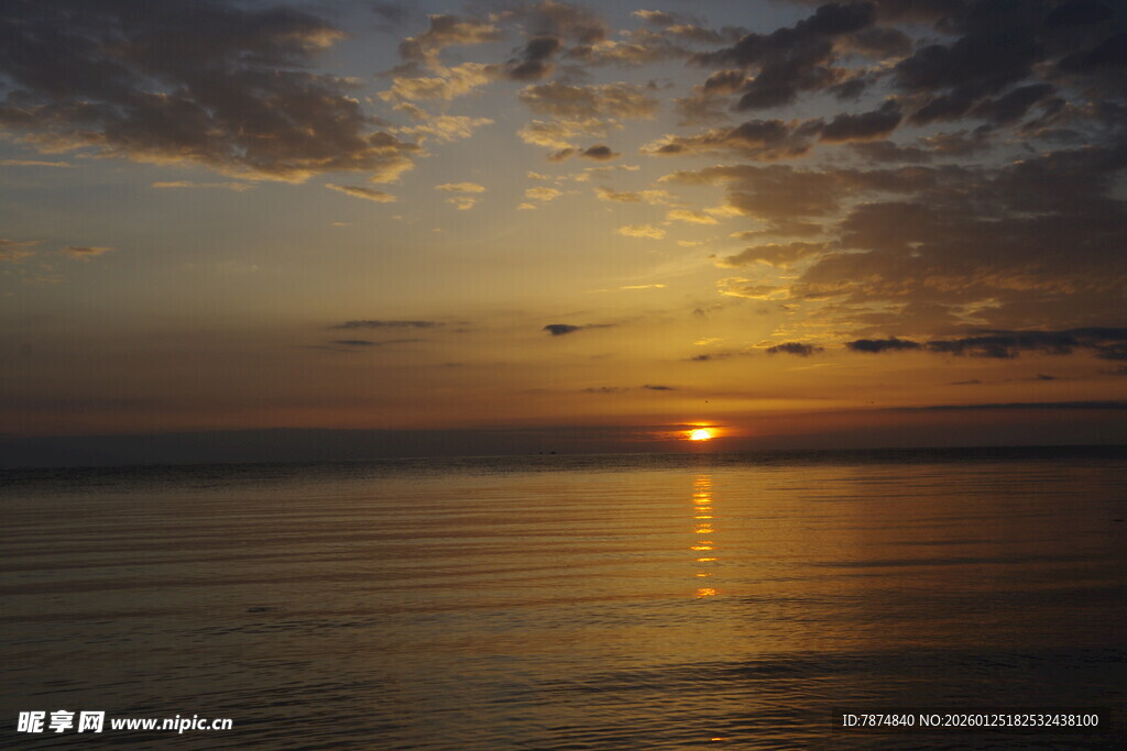 海上日落美景