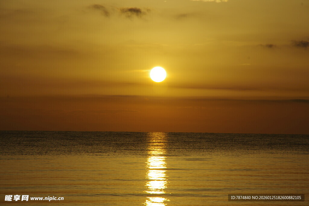 海上日落美景