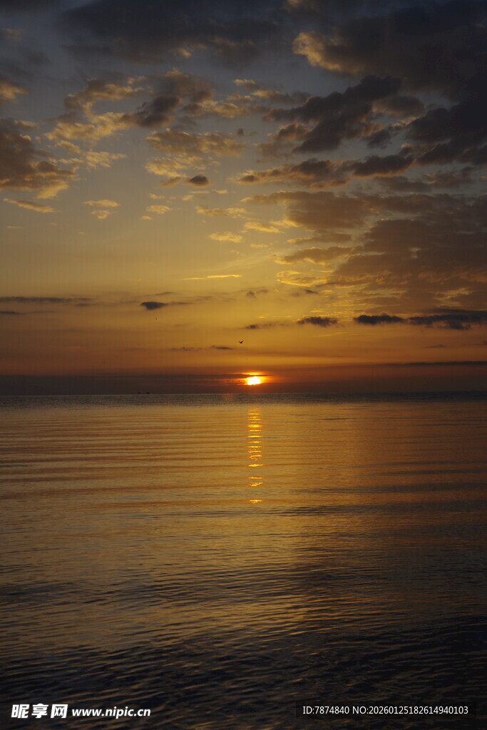 海上日落美景