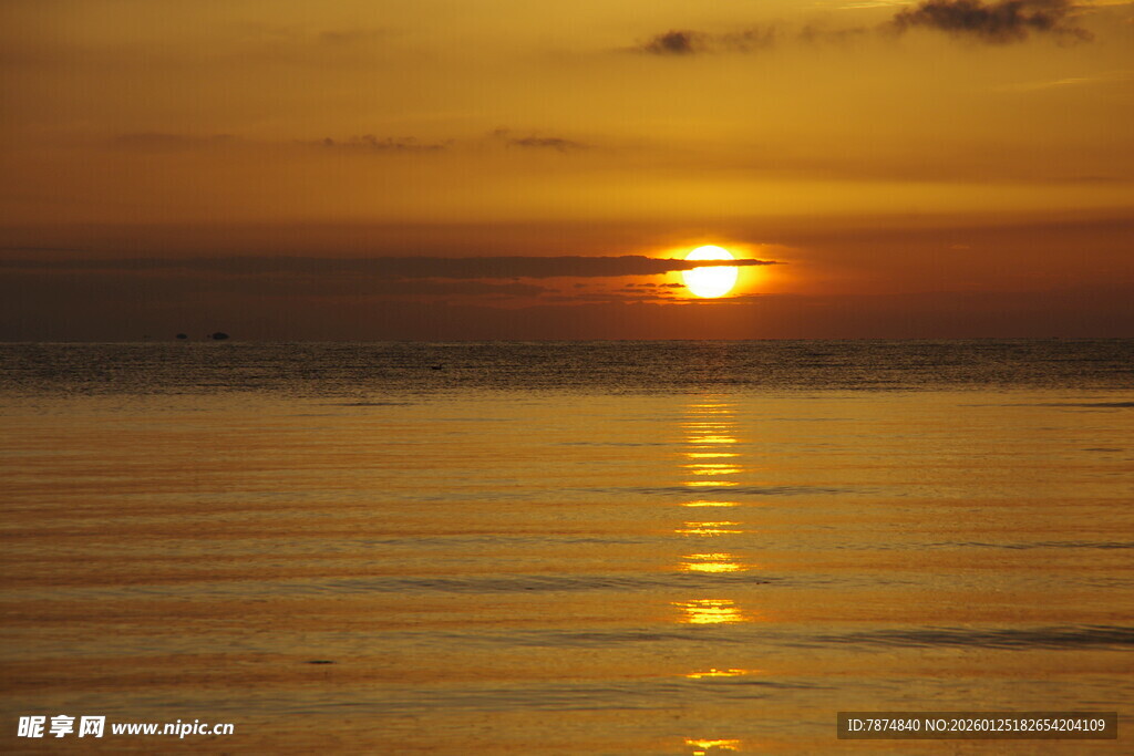 海上日落美景