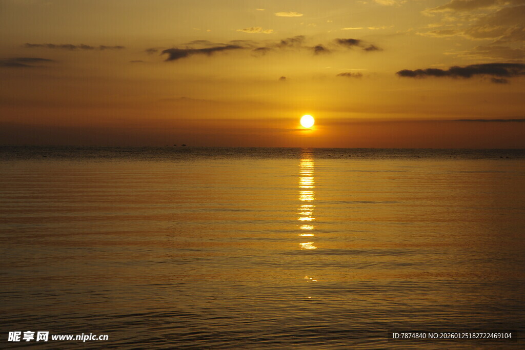海上日落美景