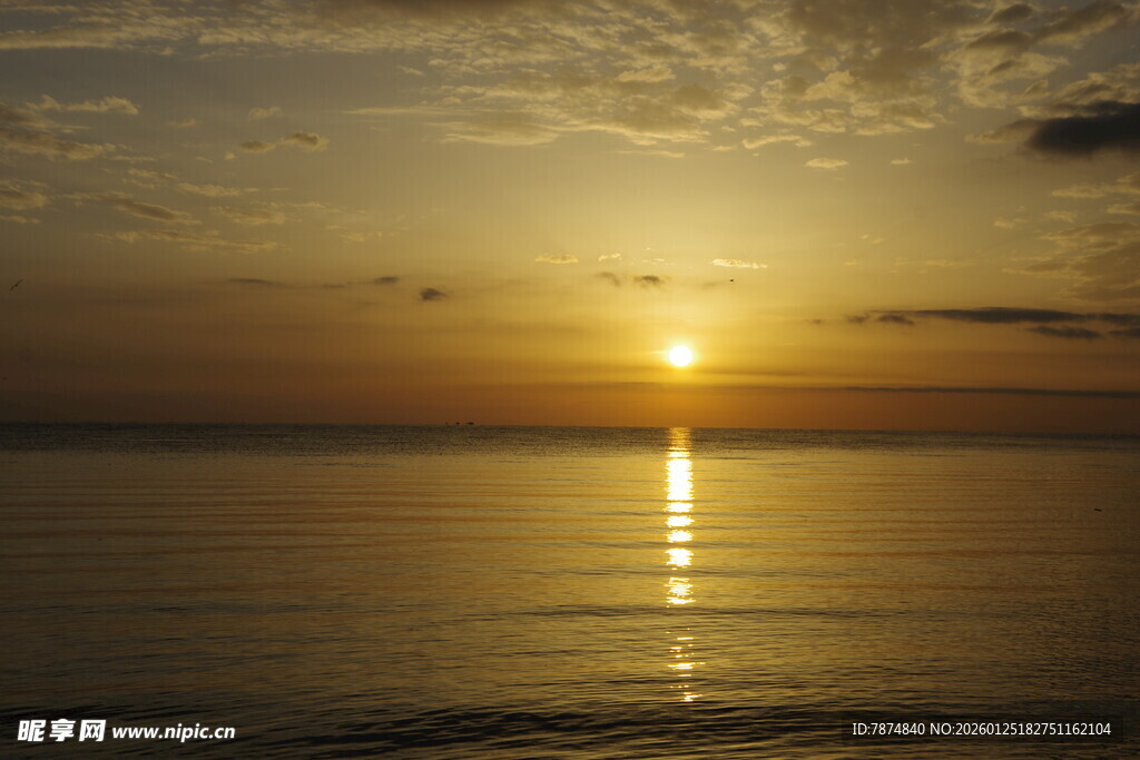 海上日落美景
