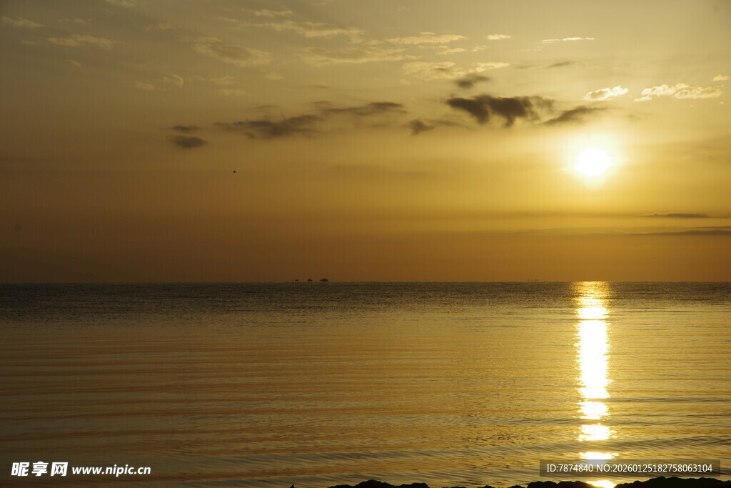 海上日落美景