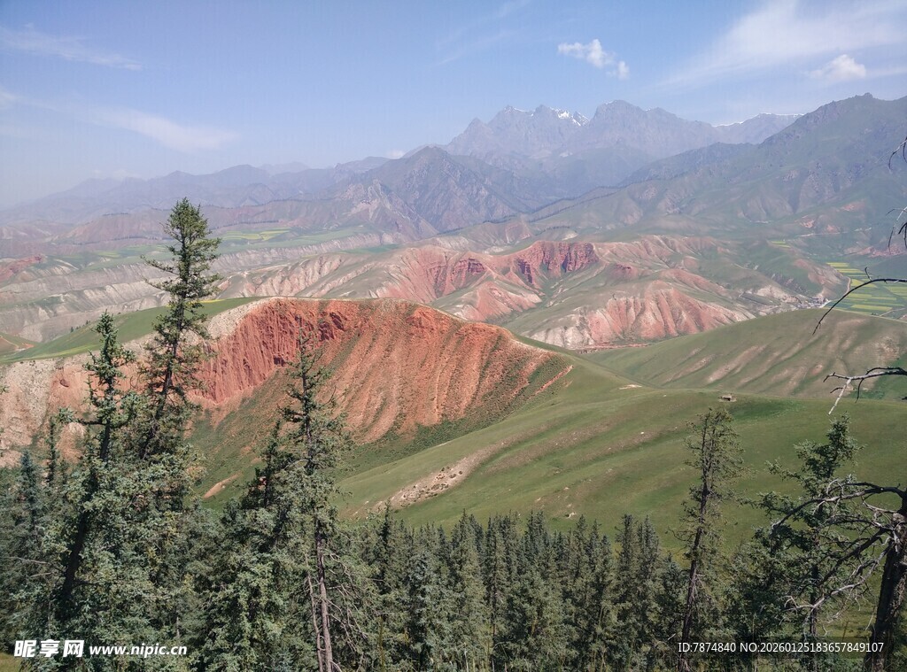 壮丽多彩的山地景观