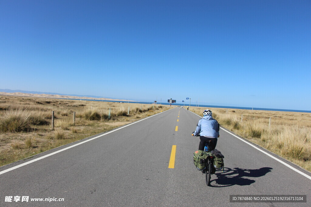公路骑行者 前路无尽头