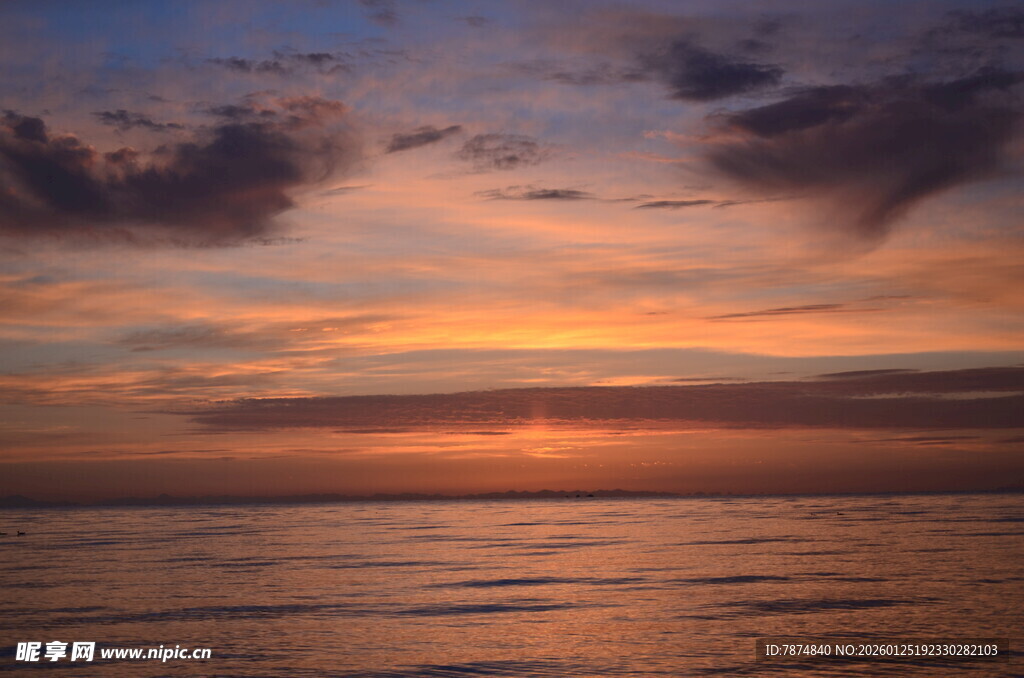 海上绝美日落天空景象