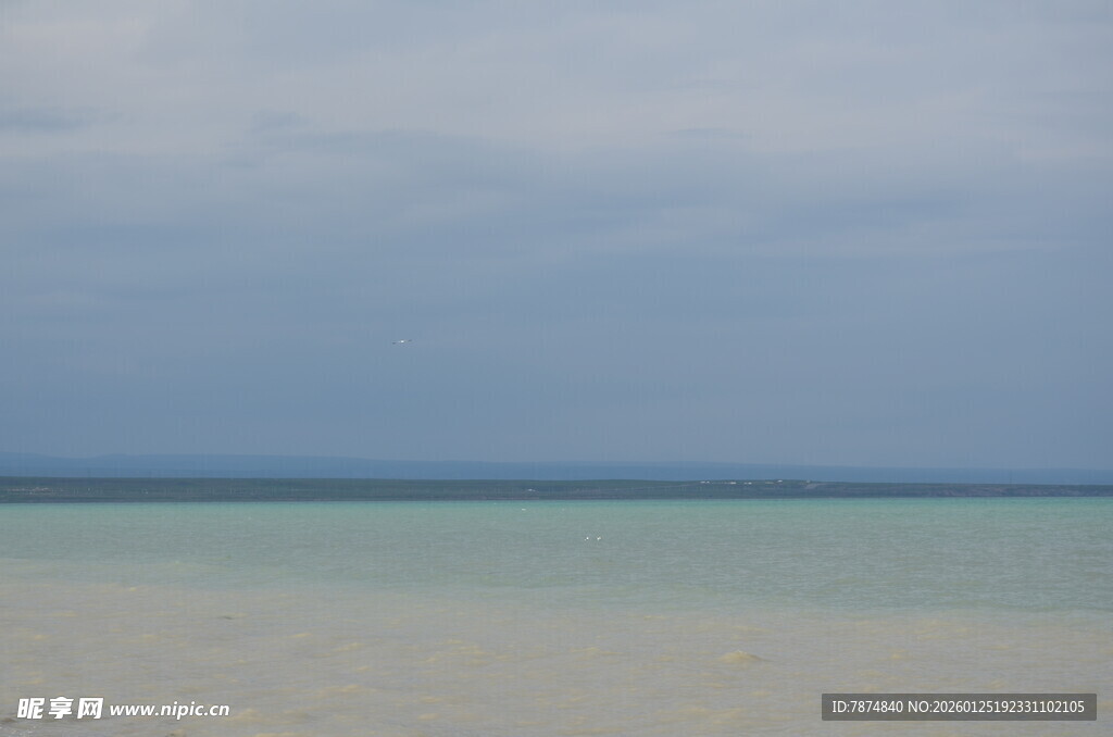 宁静海滩 海天相接之景