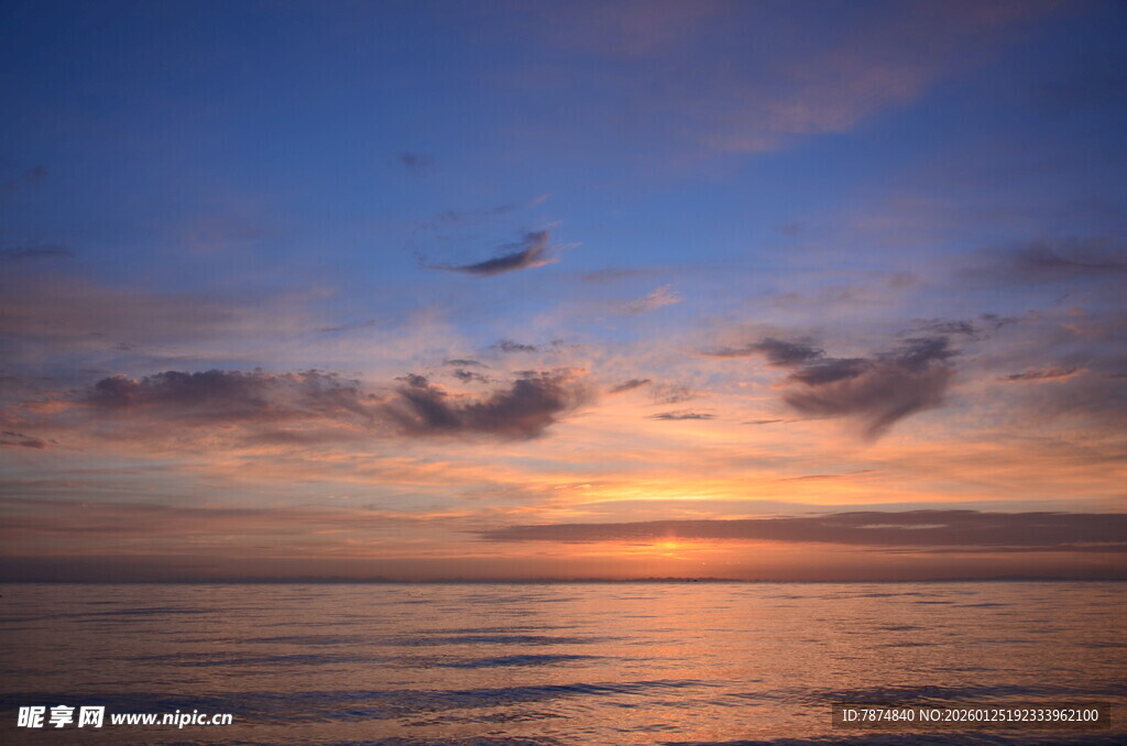 海上日落美景