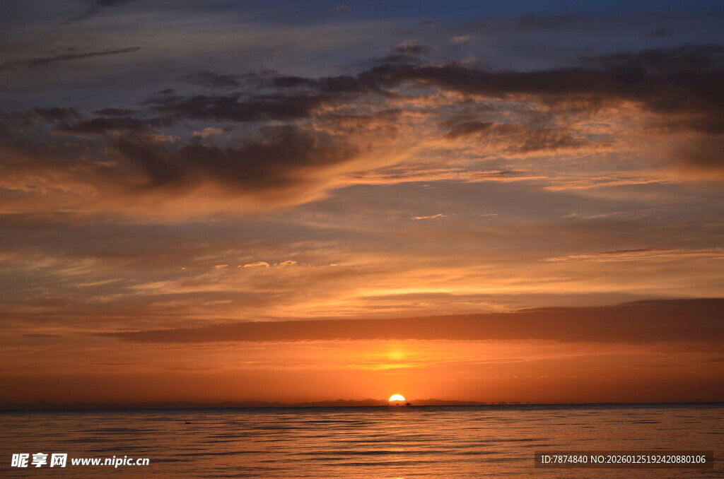 海上壮丽日落美景