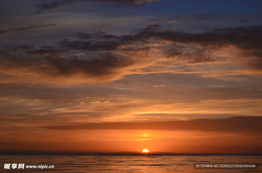 海上壮丽日落美景