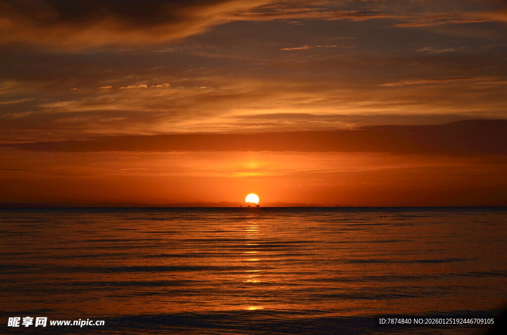 海上日落美景