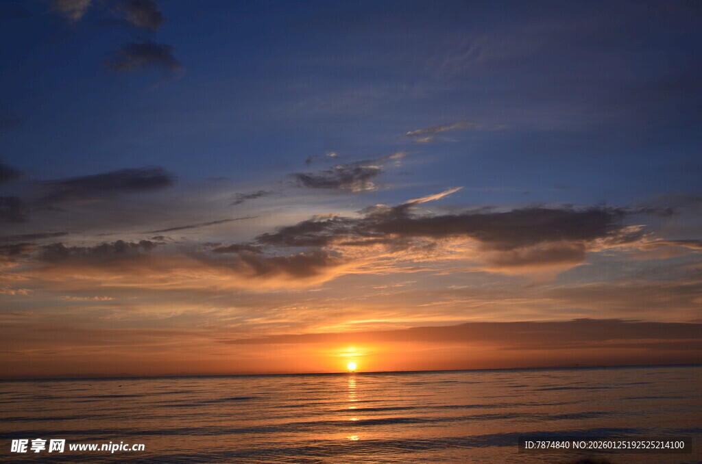 海上日出美景