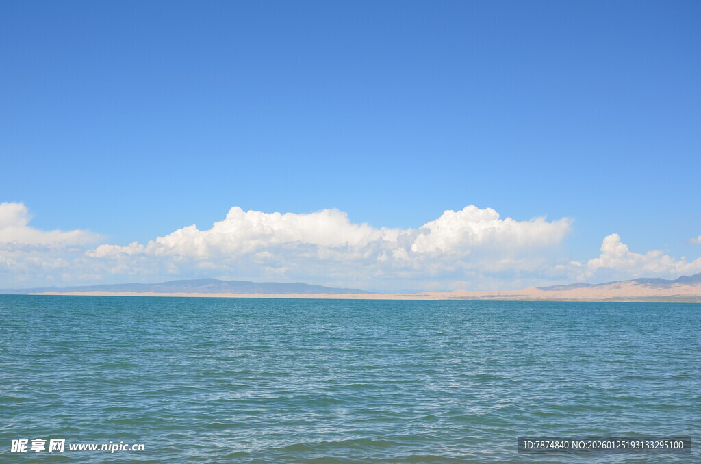 蓝天碧海间的美丽景致