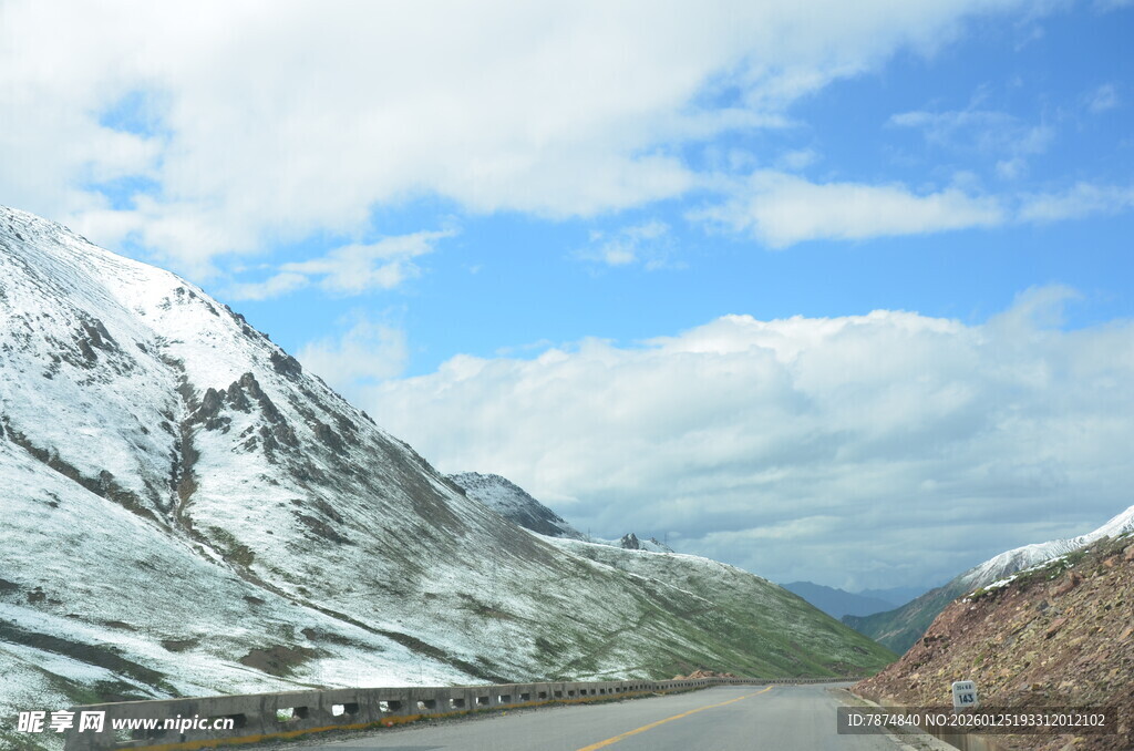 雪山公路美景