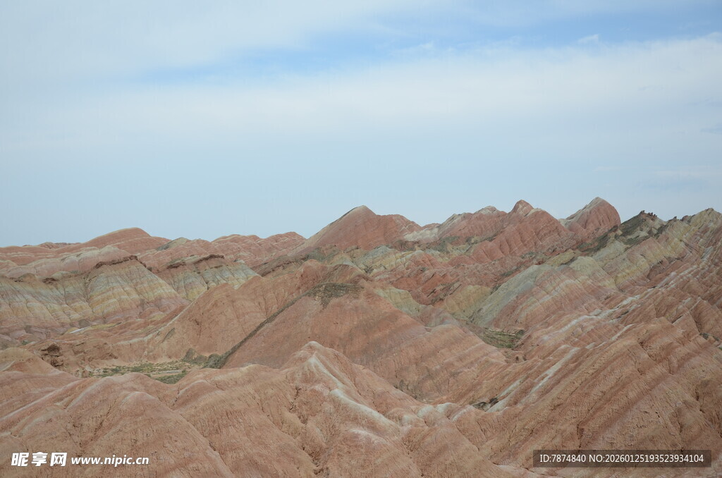 七彩丹霞地貌景观