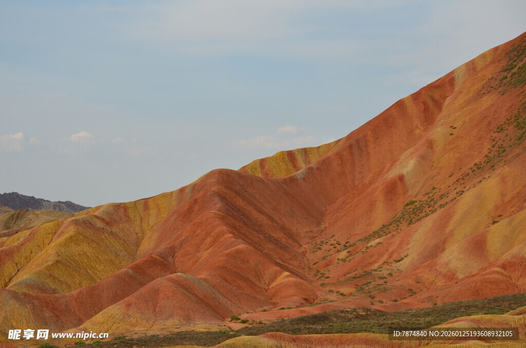 七彩斑斓的壮丽山峦