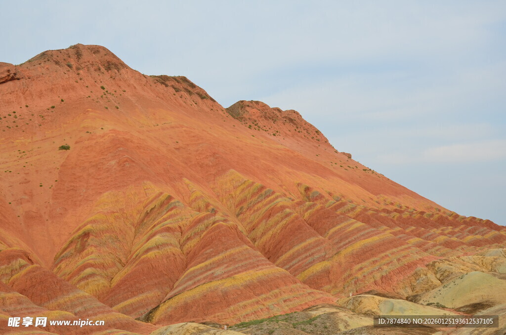 七彩斑斓的壮丽丹霞地貌