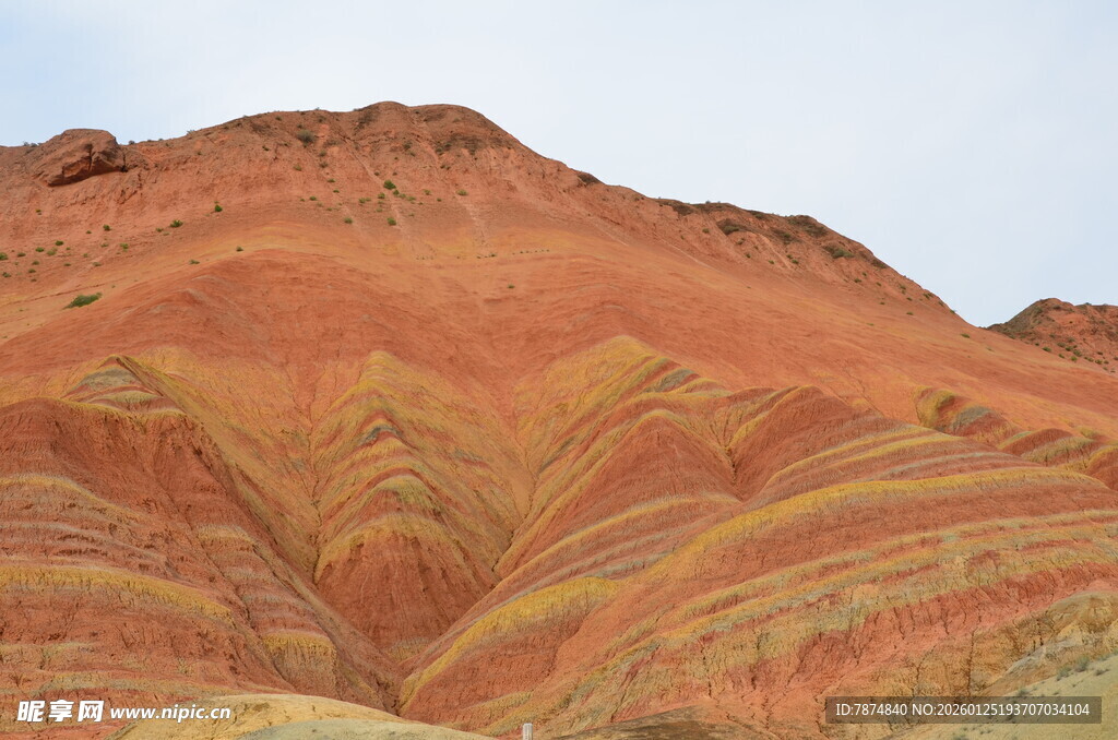 七彩斑斓的壮丽丹霞地貌