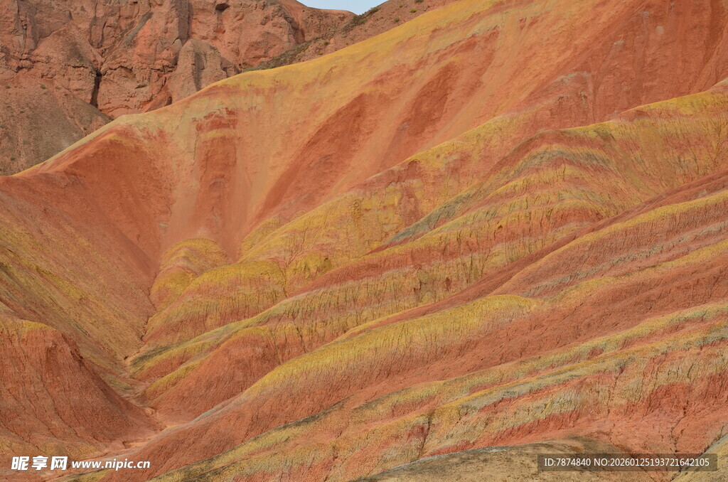 七彩斑斓的壮丽丹霞地貌
