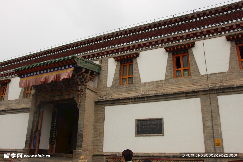 传统中式古建筑外观