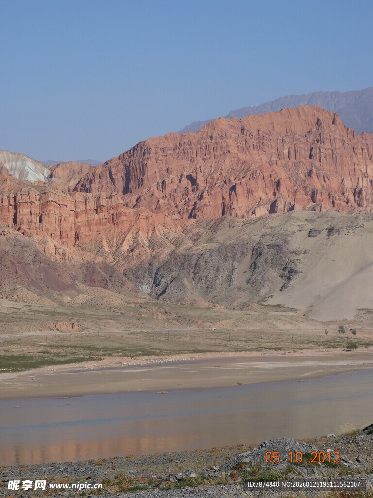 壮丽河谷丹霞地貌景观