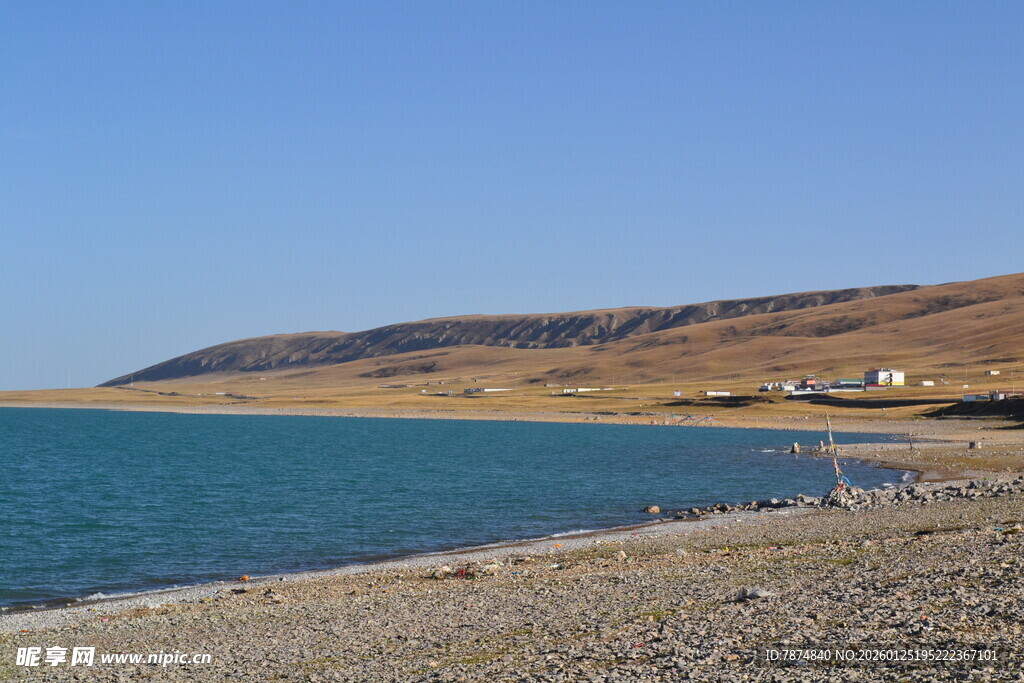 美丽的湖边风景