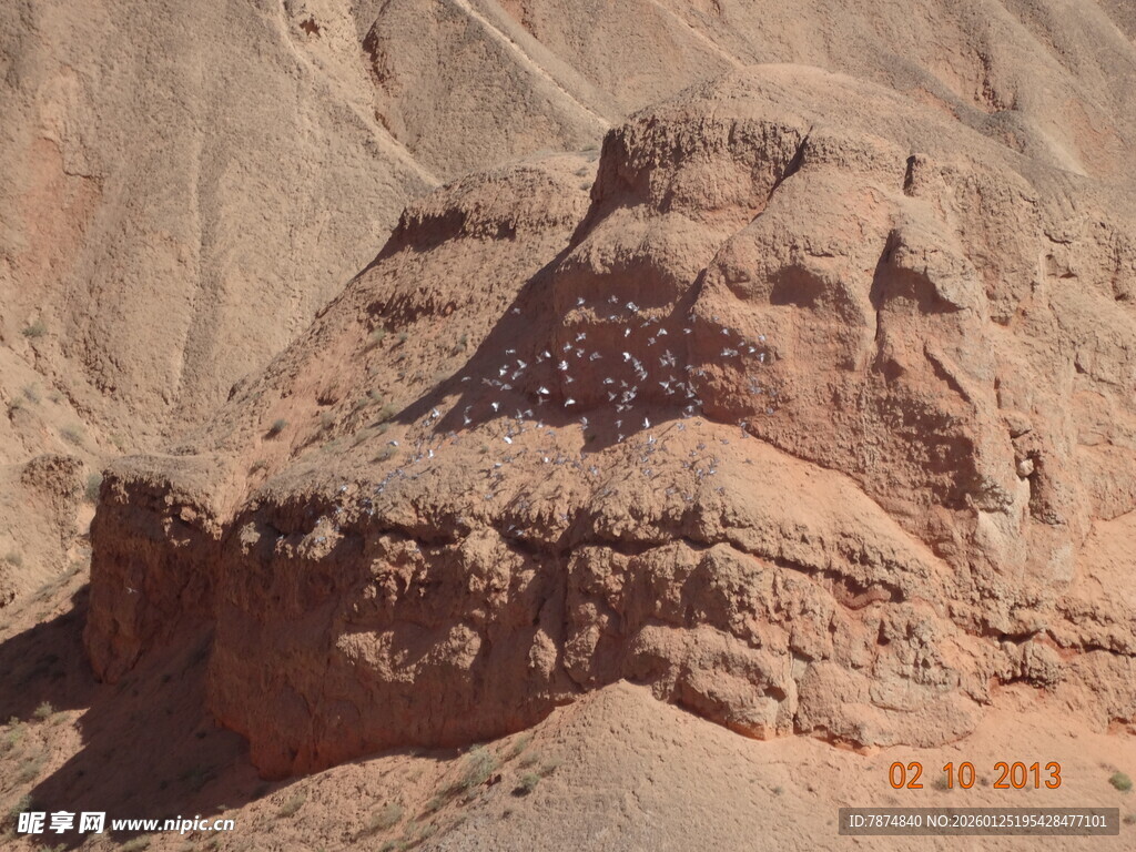 壮丽沙漠岩石景观