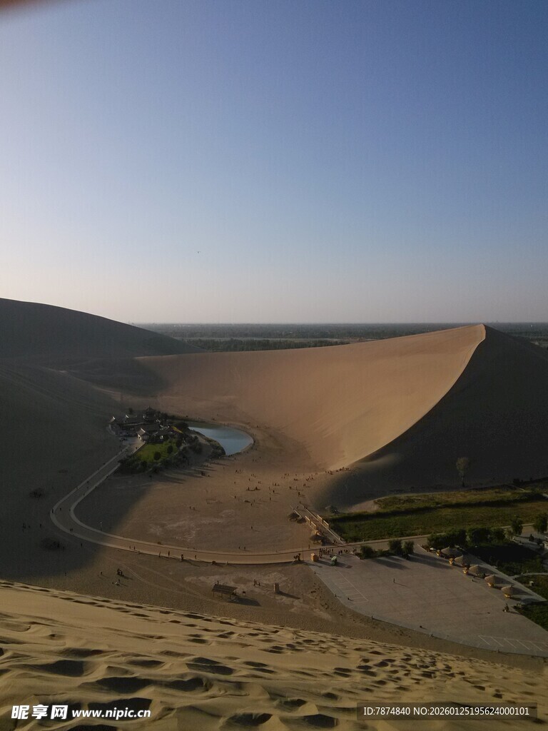 壮丽沙漠景观 沙海绿洲