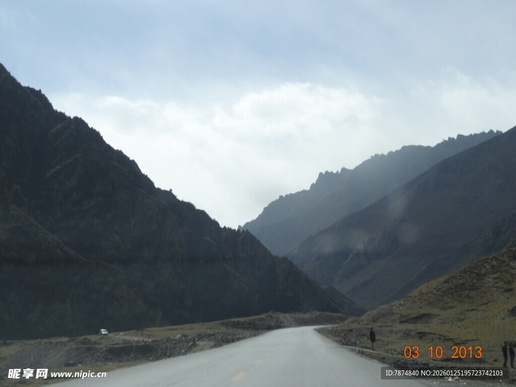 山间公路 开启旅途新风景