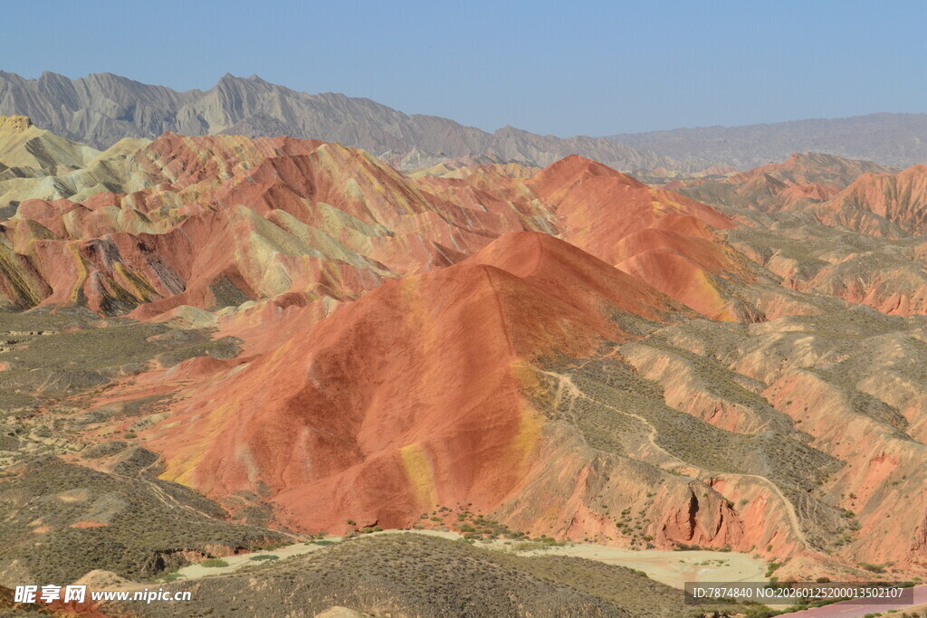 七彩丹霞地貌景观
