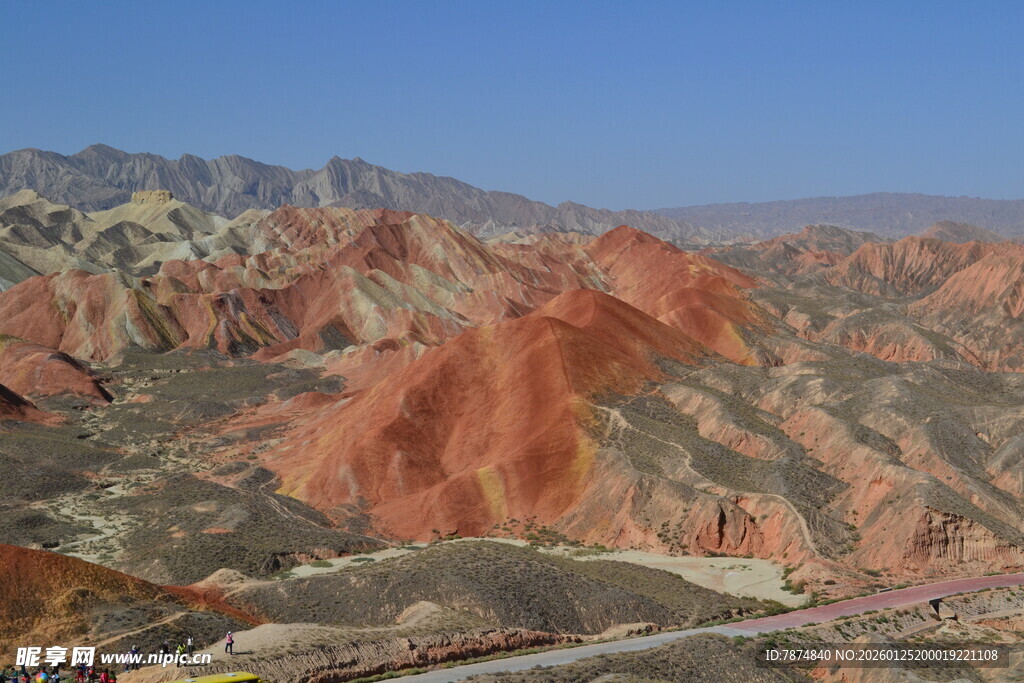 七彩丹霞地貌景观