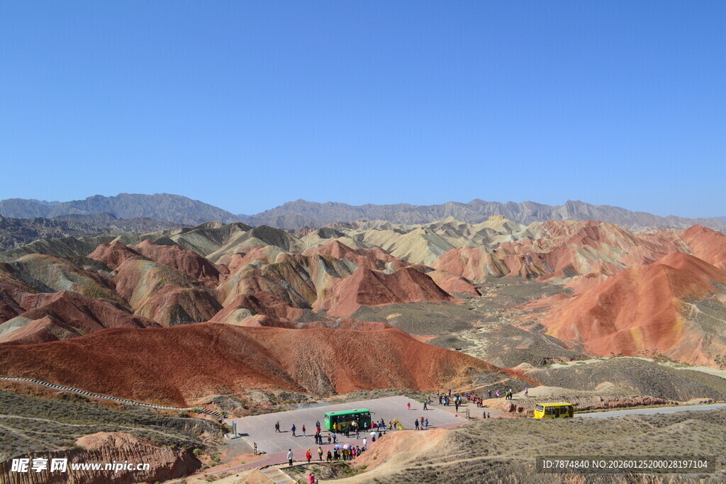 七彩丹霞壮丽自然风光