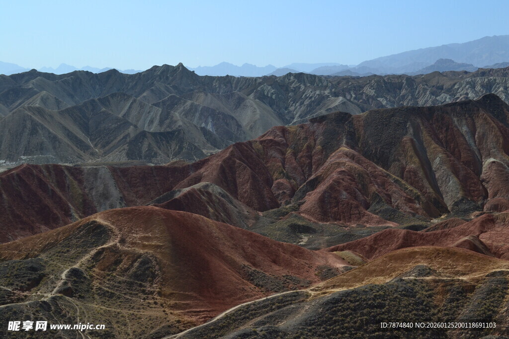 七彩丹霞地貌景观